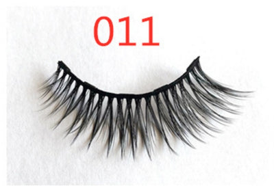 Pair Of False Eyelashes With Magnets