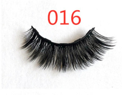 Pair Of False Eyelashes With Magnets