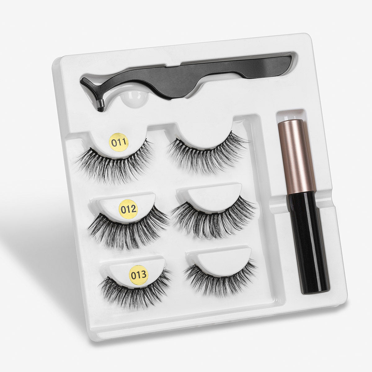 Pair Of False Eyelashes With Magnets