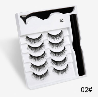 Pair Of False Eyelashes With Magnets