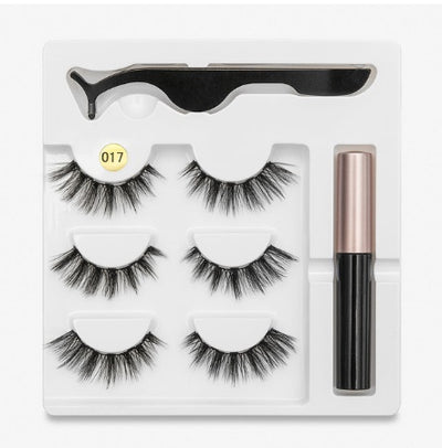 Pair Of False Eyelashes With Magnets