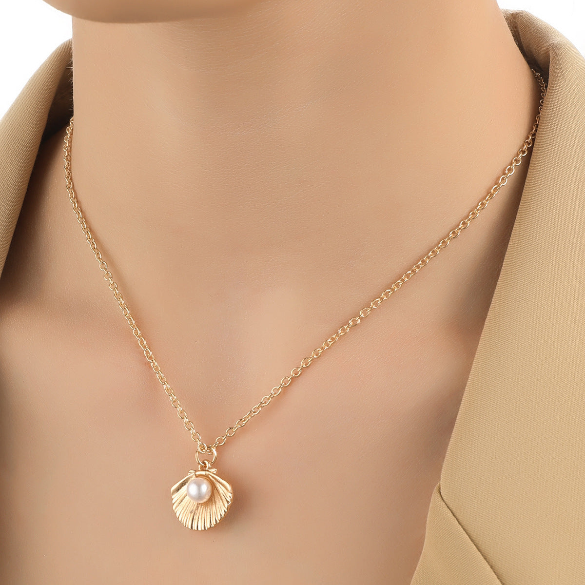 Shell Pearl Necklace For Women